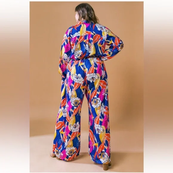 NWT! Plus Luxury Floral Jumpsuit Long Sleeve Elasticized Waist Wide Leg Pockets - Picture 3 of 6